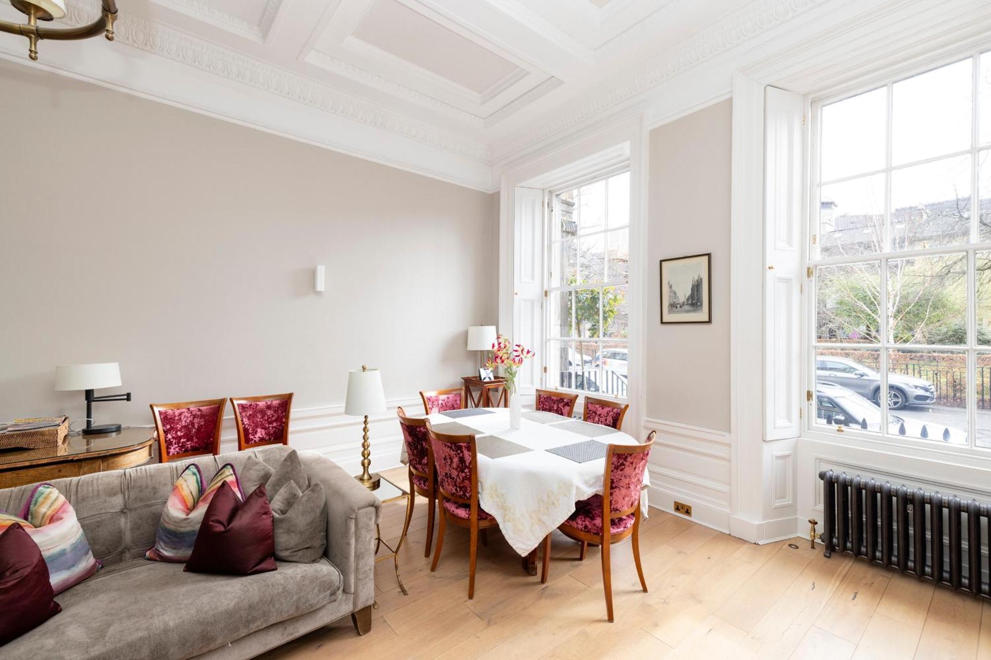 Joivy Ultra Luxe Near Princes Street * EDI